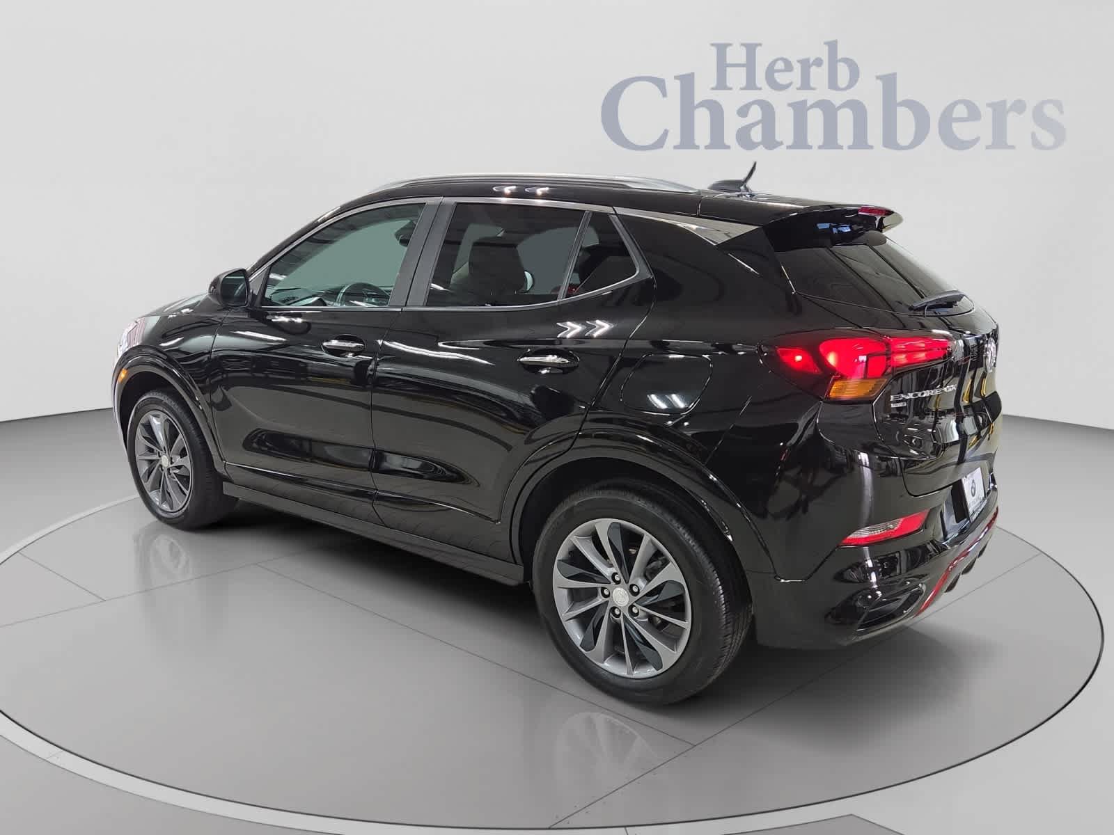 Used 2023 Buick Encore GX Select w/ Sport Touring Package AWD/4WD image 3