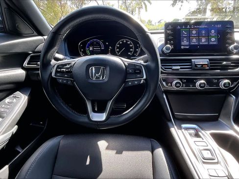 Used 2022 Honda Accord Sport image 6