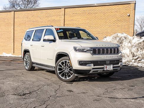 Used 2022 Jeep Wagoneer Series II w/ Premium Group I image 5