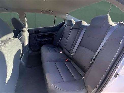 Used 2025 Nissan Altima 2.5 SV image 20