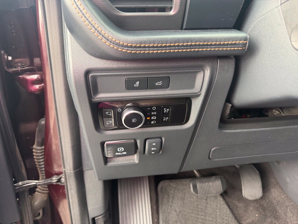 Used 2023 Ford Expedition Max Platinum AWD/4WD image 30
