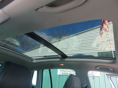 Used 2017 Volkswagen Tiguan SEL image 26