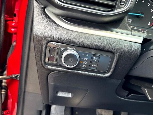 Used 2021 Ford Explorer XLT w/ Equipment Group 202A image 13