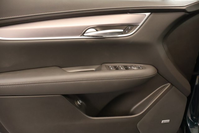 New 2026 Cadillac XT5 Luxury w/ LPO, Floor Liner Package AWD/4WD image 9