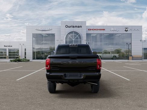 New 2026 RAM 2500 Big Horn AWD/4WD image 7