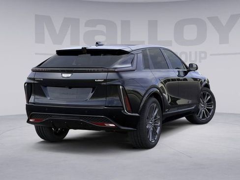 New 2026 Cadillac Lyriq V image 4