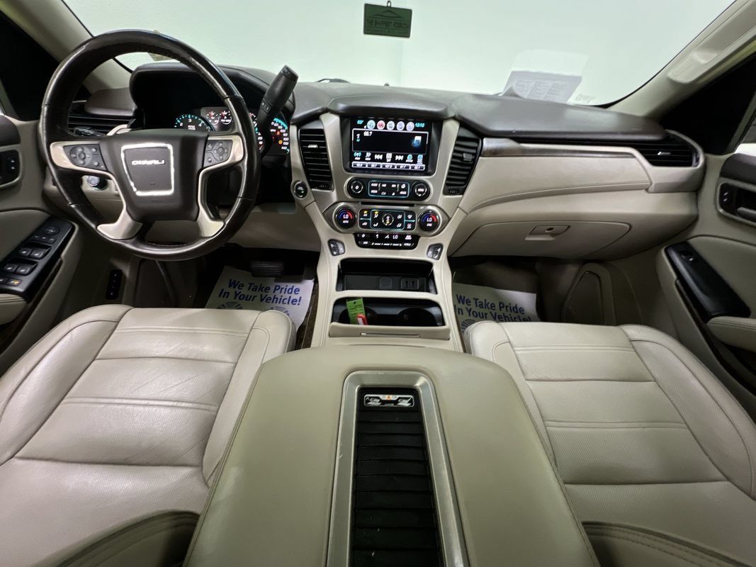 Used 2018 GMC Yukon Denali w/ Denali Ultimate Package AWD/4WD image 18