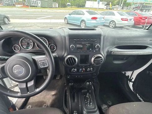 Used 2015 Jeep Wrangler Sport w/ Trailer Tow Group AWD/4WD image 9