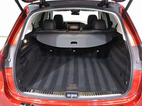 Used 2024 Mercedes-Benz GLE 350 4MATIC w/ AMG Line Exterior image 30