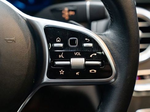 Used 2021 Mercedes-Benz C 300 Sedan image 15