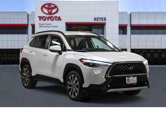 Certified 2022 Toyota Corolla Cross XLE AWD/4WD video 1