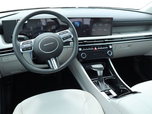 New 2026 Hyundai Tucson SEL FWD image 9