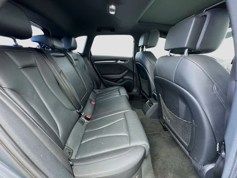 Used 2018 Audi A3 e-tron Premium image 19