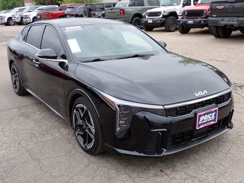 Used 2025 Kia K4 GT-Line w/ GT-Line Premium Package FWD image 6