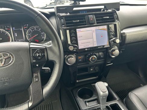 Used 2021 Toyota 4Runner TRD Off-Road Premium w/ Moonroof Package AWD/4WD image 19
