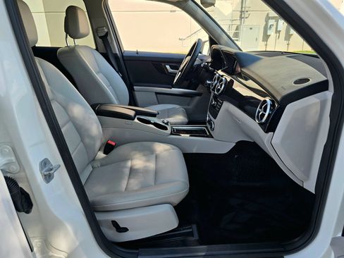 Used 2014 Mercedes-Benz GLK 350 2WD image 22