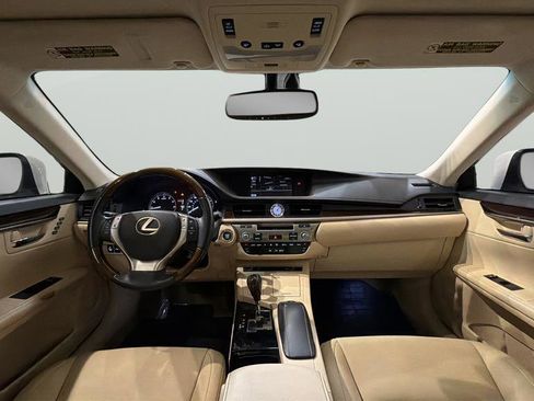 Used 2013 Lexus ES 350 w/ Premium Pkg image 31