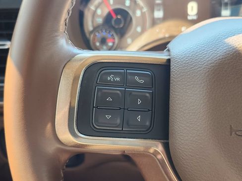 Used 2022 RAM 2500 Limited AWD/4WD image 29