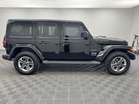 Used 2021 Jeep Wrangler Unlimited Sahara AWD/4WD image 5