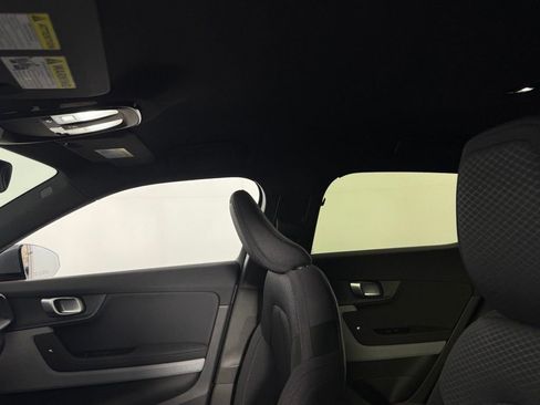 Used 2022 Polestar Polestar 2 image 23