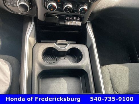 Used 2020 RAM 1500 Big Horn AWD/4WD image 31