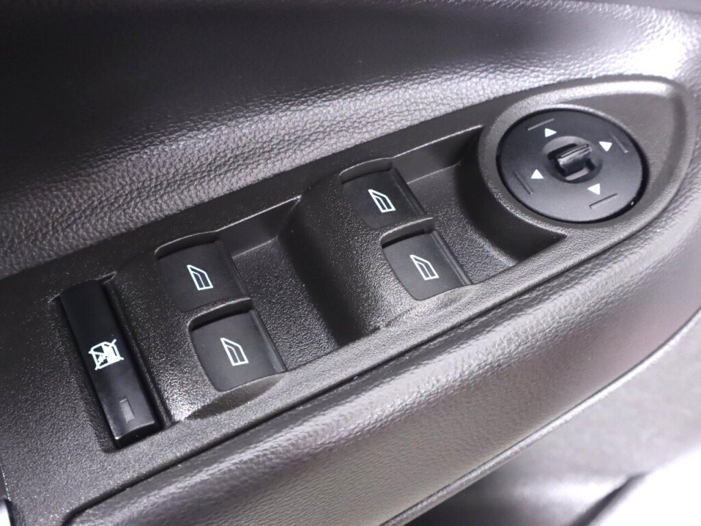 Used 2018 Ford Escape SE w/ SE Sync 3 Package AWD/4WD image 25