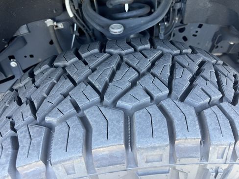 Used 2022 Ford F150 Raptor w/ Equipment Group 801A High AWD/4WD image 12