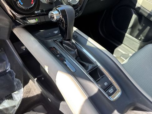 Used 2019 Honda HR-V LX image 51