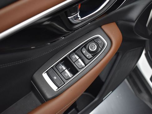 Used 2023 Subaru Outback Touring image 9