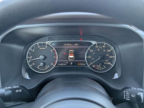 Used 2023 Nissan Rogue S image 17