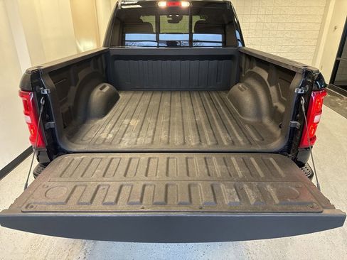 Used 2025 RAM 1500 Big Horn image 34