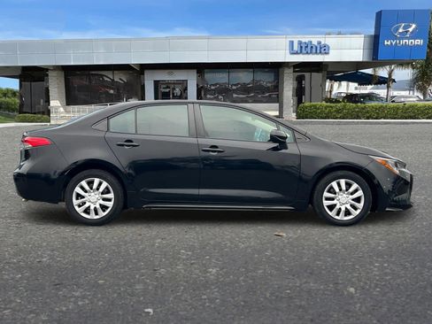 Used 2023 Toyota Corolla LE image 8