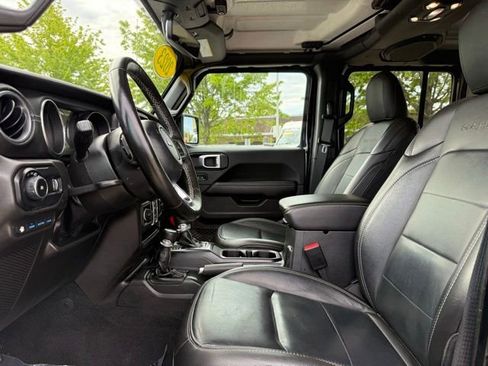 Certified 2023 Jeep Wrangler Unlimited Sahara w/ Cold Weather Group AWD/4WD image 8