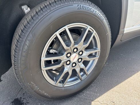 New 2026 GMC Acadia Elevation image 5