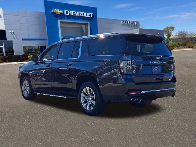 Used 2025 Chevrolet Suburban Premier AWD/4WD image 23