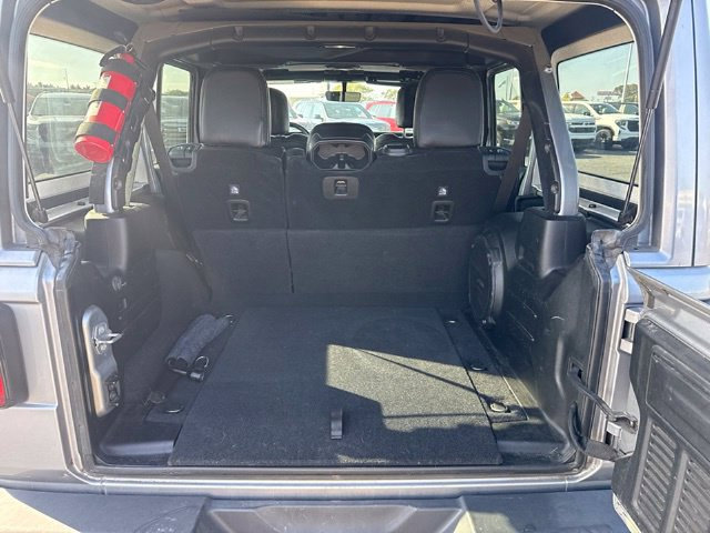 Used 2018 Jeep Wrangler Unlimited Rubicon w/ Dual Top Group AWD/4WD image 9
