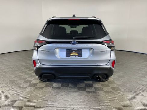 Used 2025 Subaru Forester Touring AWD/4WD image 25