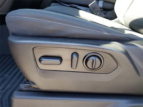 Used 2022 Chevrolet Silverado 1500 Custom w/ Safety Confidence Package image 20