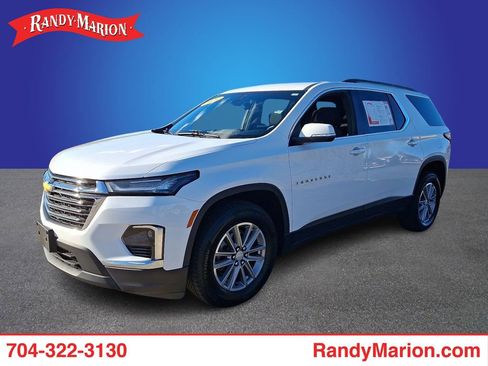 Used 2023 Chevrolet Traverse LT w/ LPO, Floor Liner Package image 1