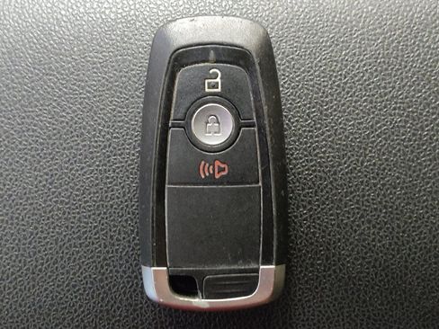 Used 2020 Ford Escape SE AWD/4WD image 32