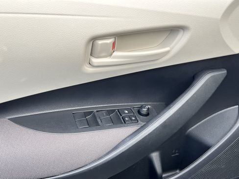 Used 2024 Toyota Corolla LE FWD image 14
