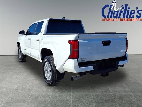 Used 2024 Toyota Tacoma SR5 image 5