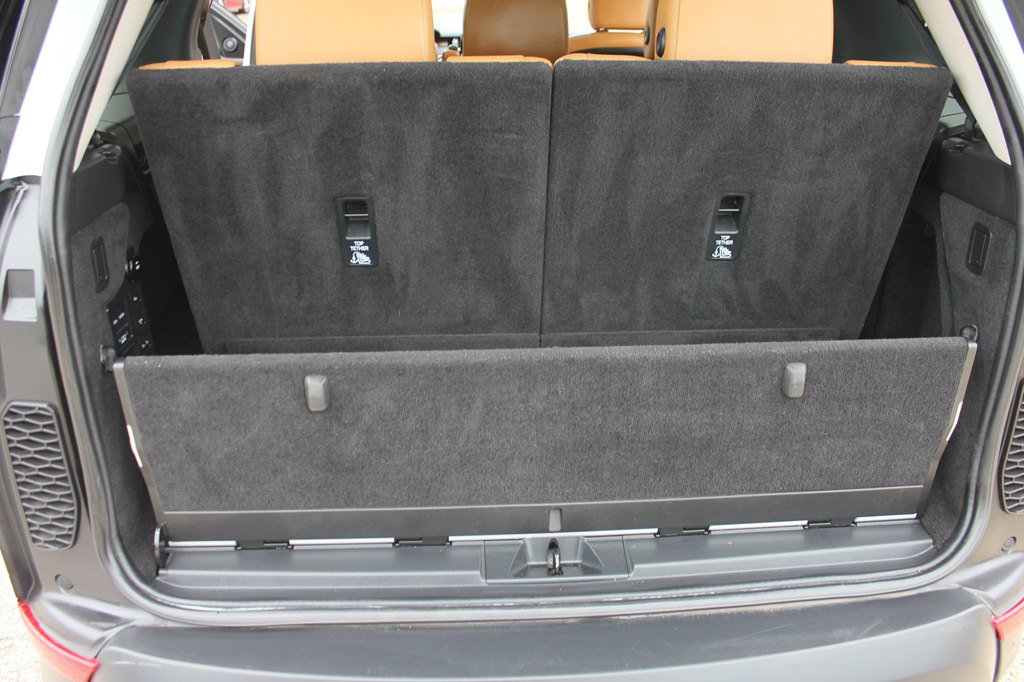 Used 2017 Land Rover Discovery HSE AWD/4WD image 49