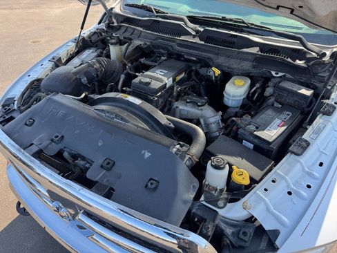 Used 2017 RAM 3500 Tradesman w/ Chrome Appearance Group image 21