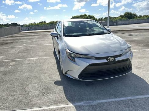 Used 2024 Toyota Corolla LE FWD image 19