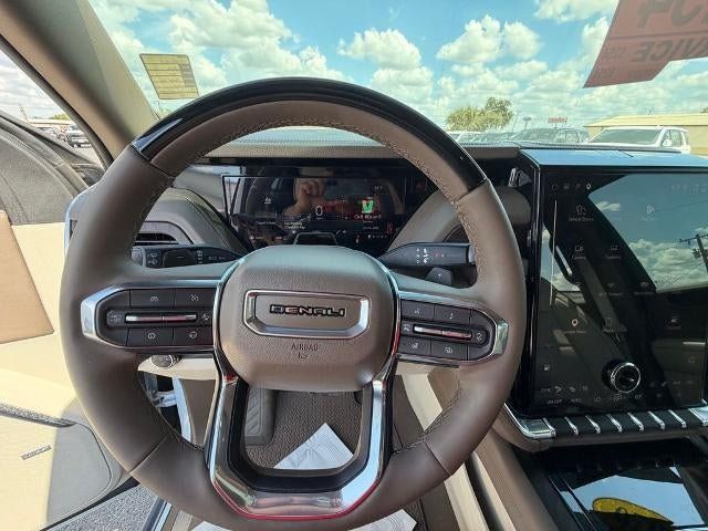 Used 2026 GMC Yukon XL Denali w/ Denali Reserve Package AWD/4WD image 13