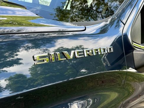 Used 2021 Chevrolet Silverado 1500 LTZ RWD image 32