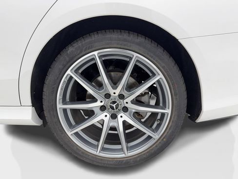Used 2023 Mercedes-Benz E 350 Sedan image 9