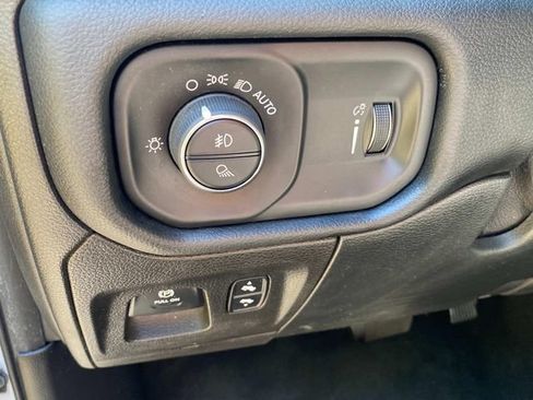 Used 2021 RAM 1500 Big Horn AWD/4WD image 15