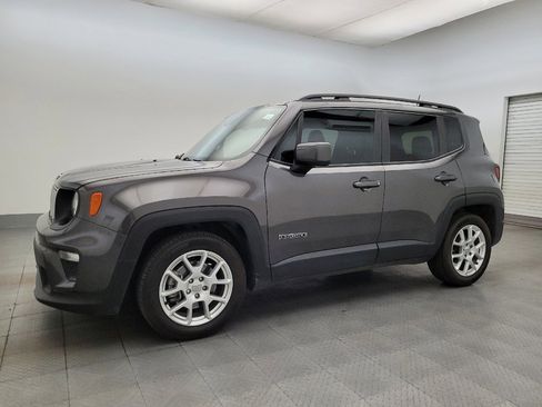 Used 2021 Jeep Renegade Latitude image 2